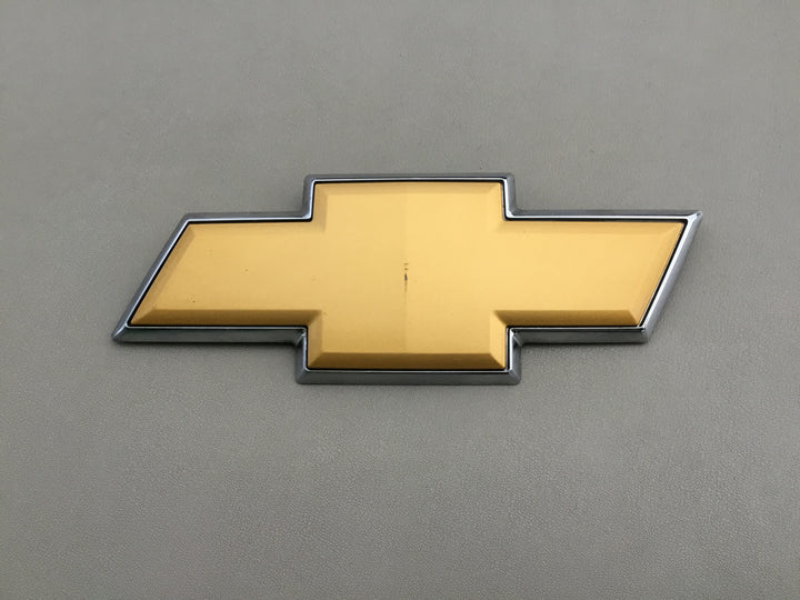 2007-2013 Chevrolet Tahoe Suburban Tailgate Bowtie Emblem
