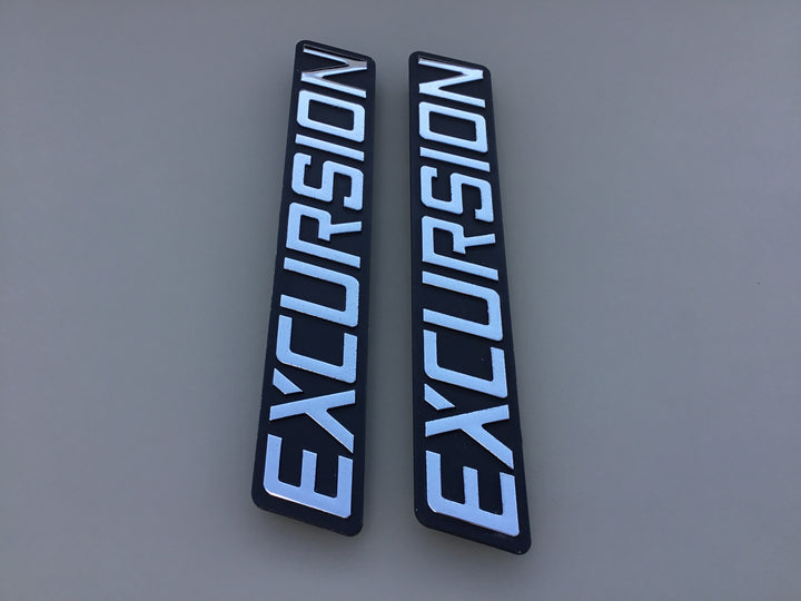 2000-2005 Ford Excursion Fender Emblem Set