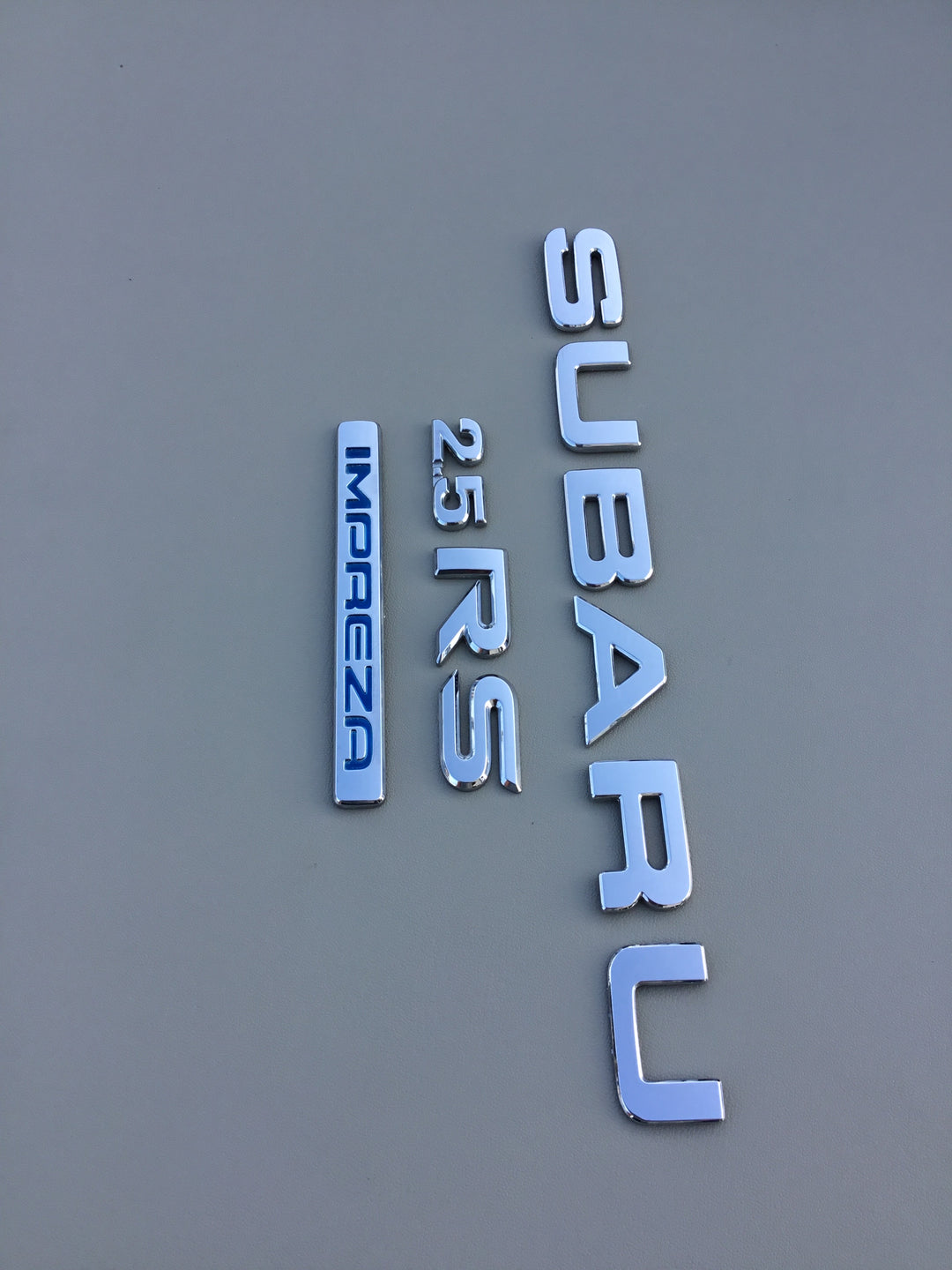 2002-2005 Subaru Impreza 2.5 RS Trunk Emblem Set