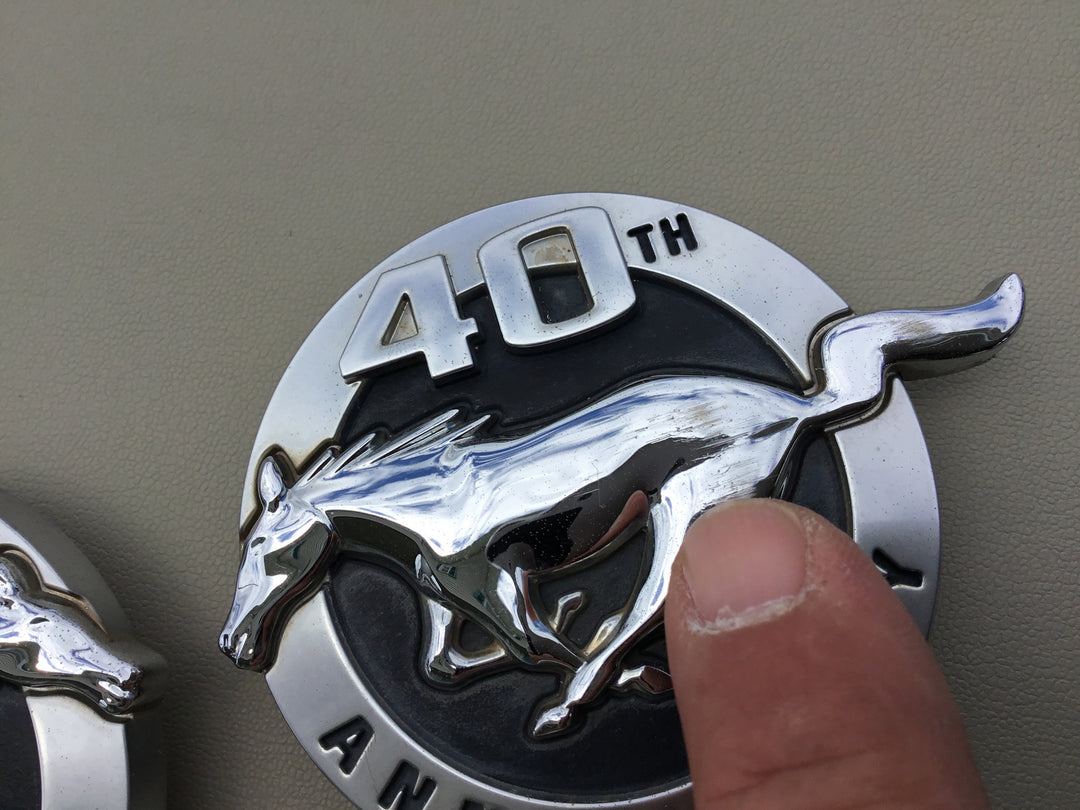 2004 Ford Mustang 40th Anniversary Fender Emblem Set