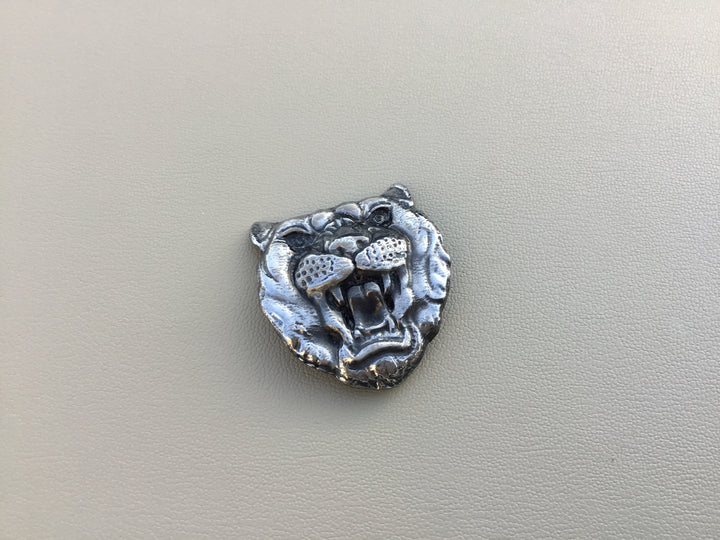 1998-2003 Jaguar XJ8 Front Grille Emblem