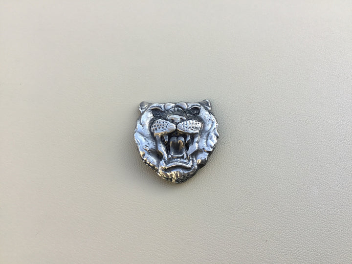 1998-2003 Jaguar XJ8 Front Grille Emblem