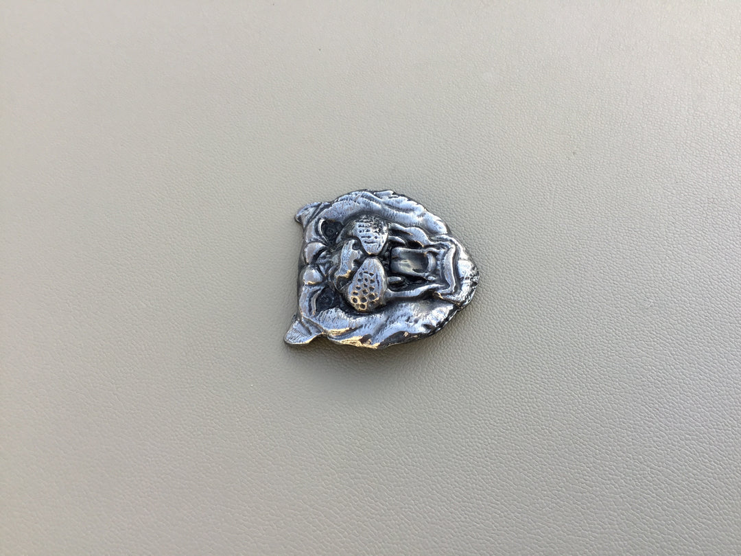 1998-2003 Jaguar XJ8 Front Grille Emblem