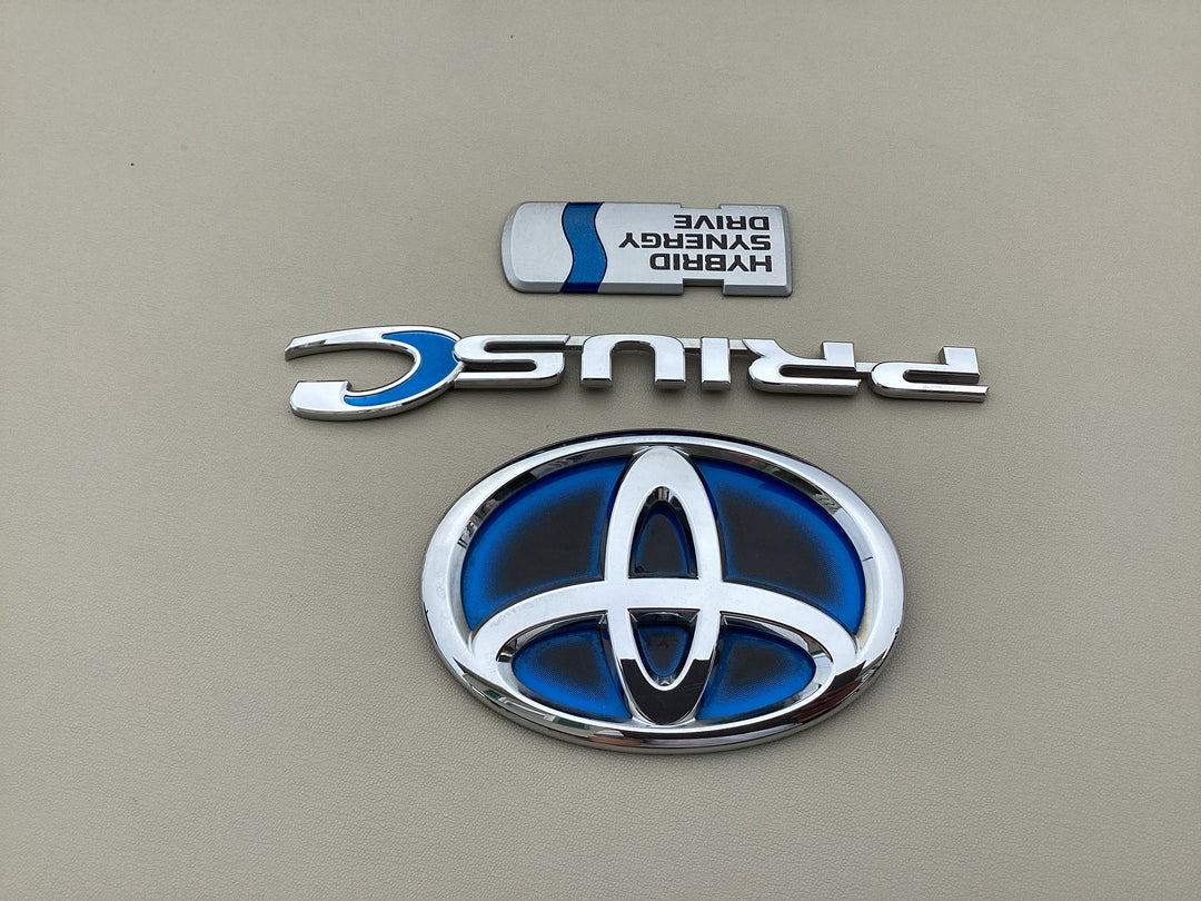 2012-2016 Toyota Prius C Hybrid Trunk Emblem Set