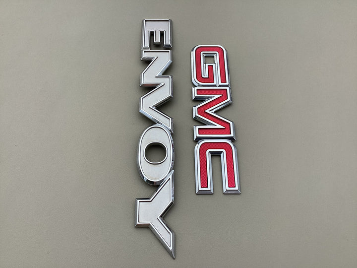 2002-2004 GMC Envoy Tailgate Emblem Set