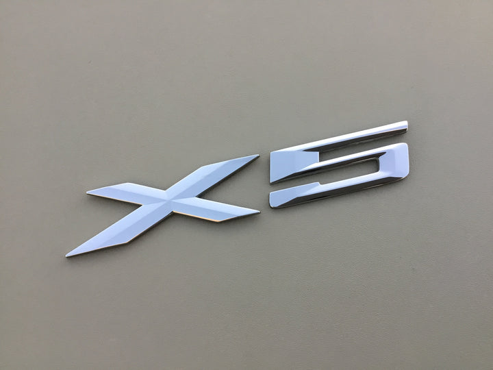 2000-2006 BMW X5 Tailgate Emblem