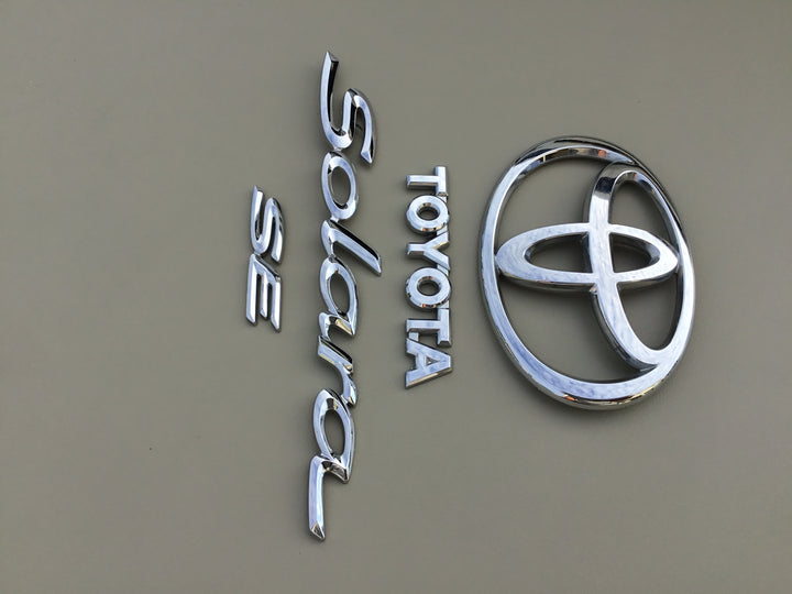 2004-2006 Toyota Solara SE Trunk Emblem Set