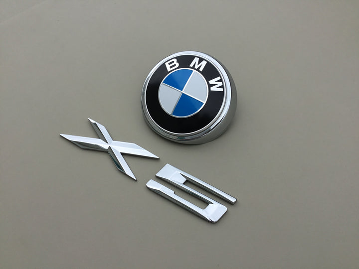 2000-2006 BMW X5 Tailgate Emblem Set