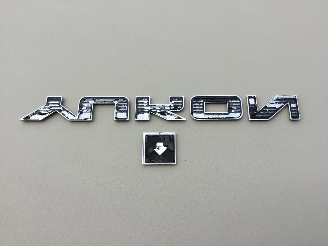 2007-2017 GMC Yukon GM Door Emblem