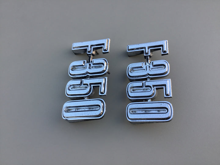 1973 Ford F-350 Fender Emblem Set