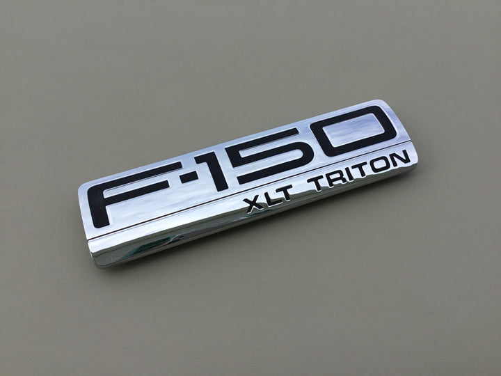 2004-2008 Ford F-150 XLT Triton Fender Emblem