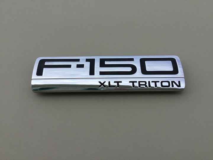 2004-2008 Ford F-150 XLT Triton Fender Emblem