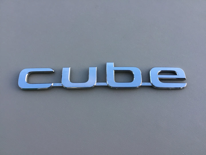 2009-2014 Nissan Cube Rear Center Tail Light Emblem