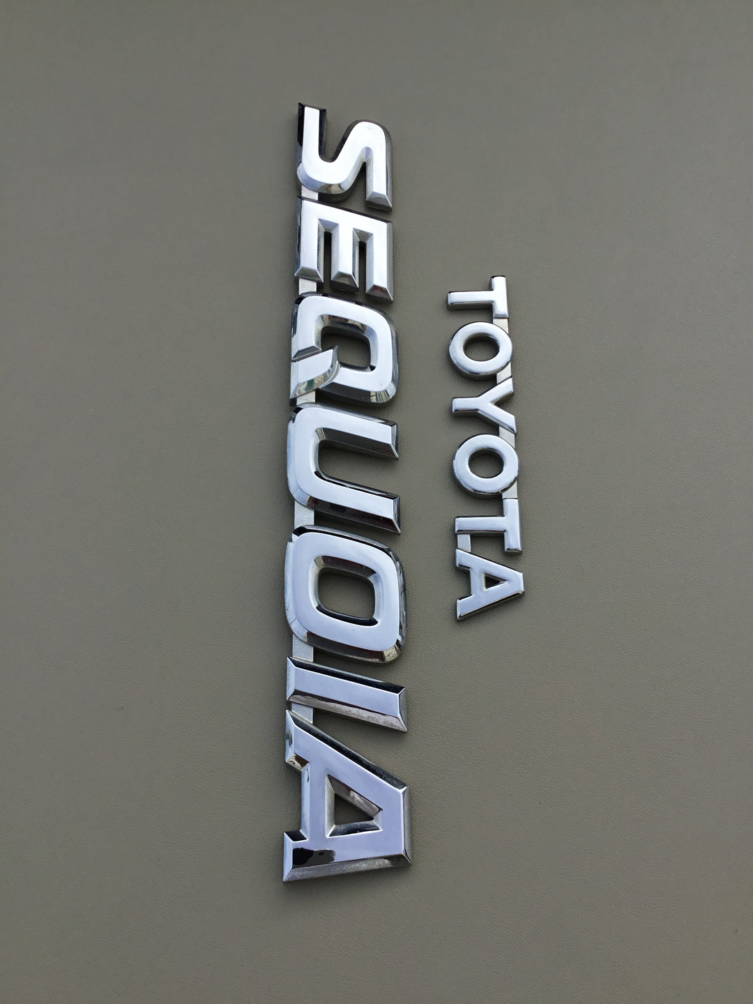 2001-2007 Toyota Sequoia Tailgate Emblem Set