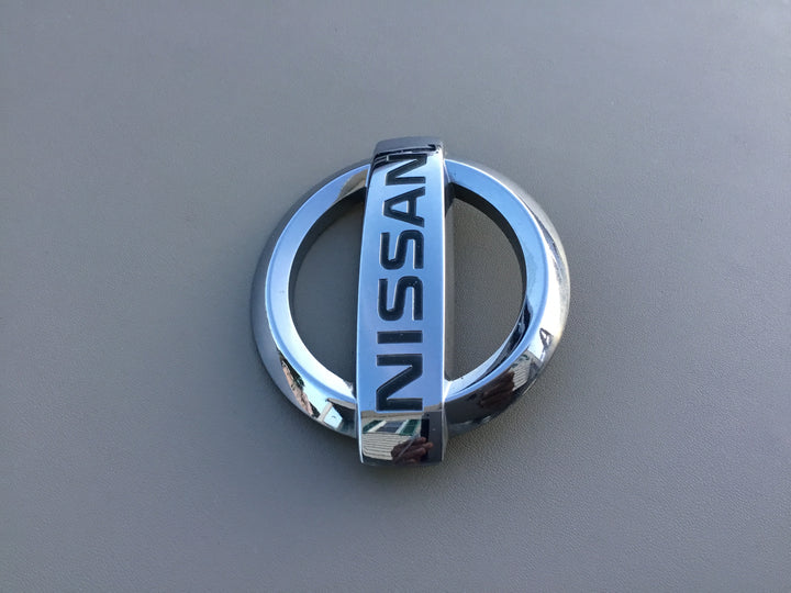 2009-2014 Nissan Cube Grille Emblem