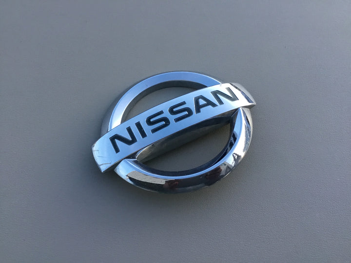 2009-2014 Nissan Cube Grille Emblem