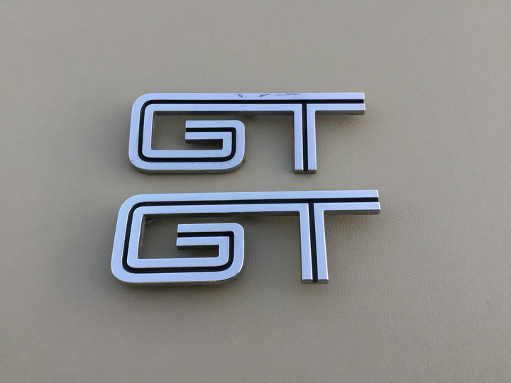 2005-2009 Ford Mustang GT Fender Emblem Set