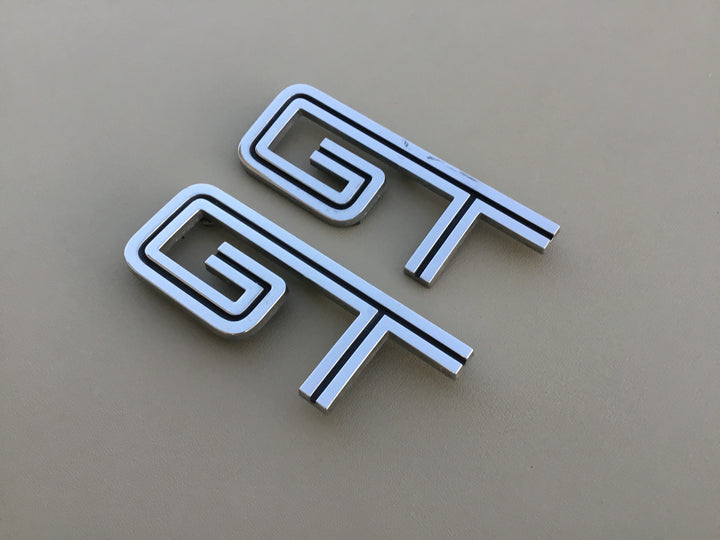 2005-2009 Ford Mustang GT Fender Emblem Set