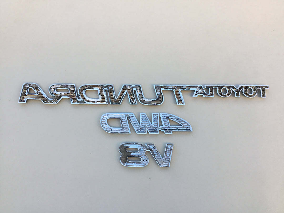 2001-2006 Toyota Tundra V8 4WD Tailgate Emblem Set