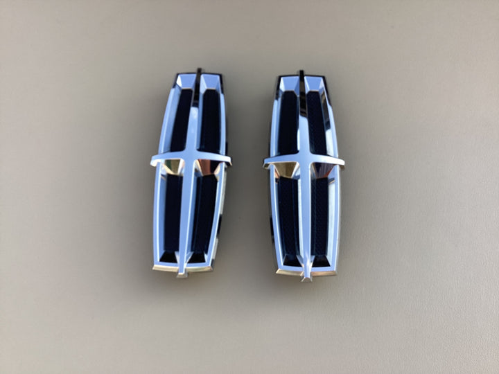 2010-2019 Lincoln MKT Fender Emblem Set