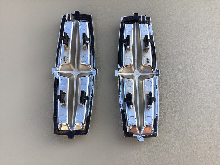 2010-2019 Lincoln MKT Fender Emblem Set