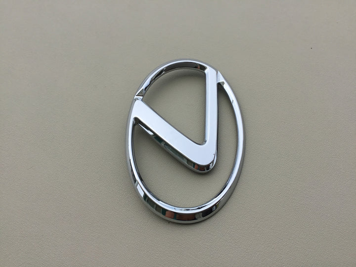 2002-2006 Lexus ES300 ES330 Hood Emblem