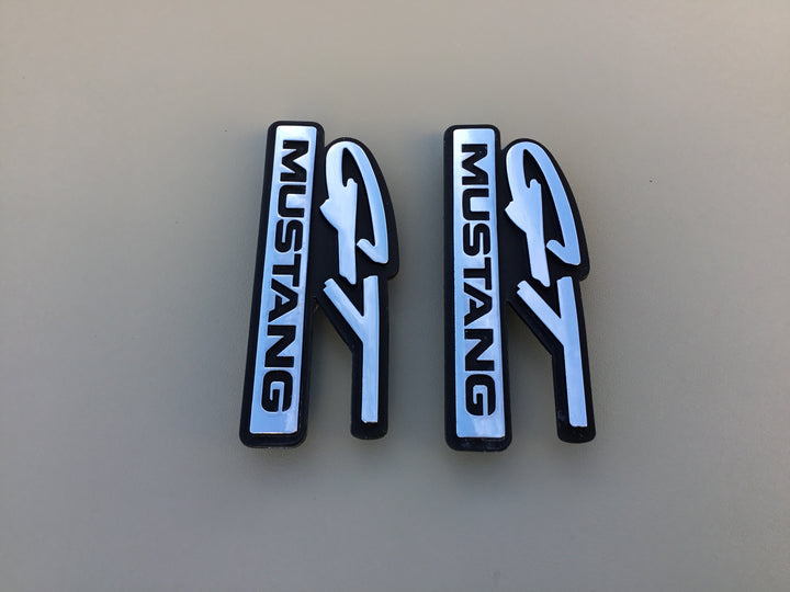 1999-2005 Ford Mustang GT Fender Emblem Set