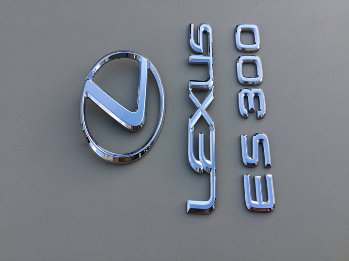 2002-2004 Lexus ES 300 Trunk Emblem Set