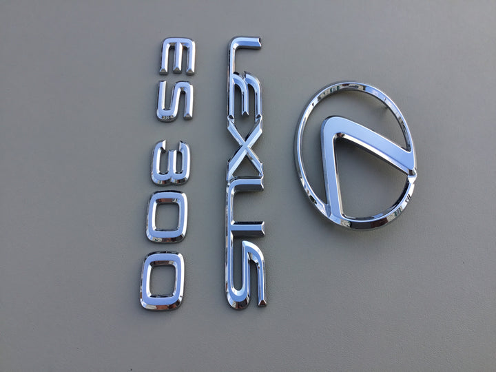 2002-2004 Lexus ES 300 Trunk Emblem Set