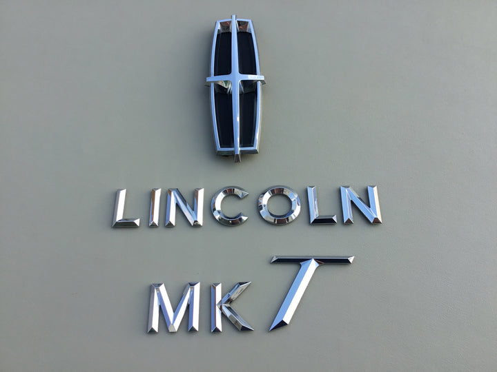 2010-2019 Lincoln MKT Tailgate Emblem Set