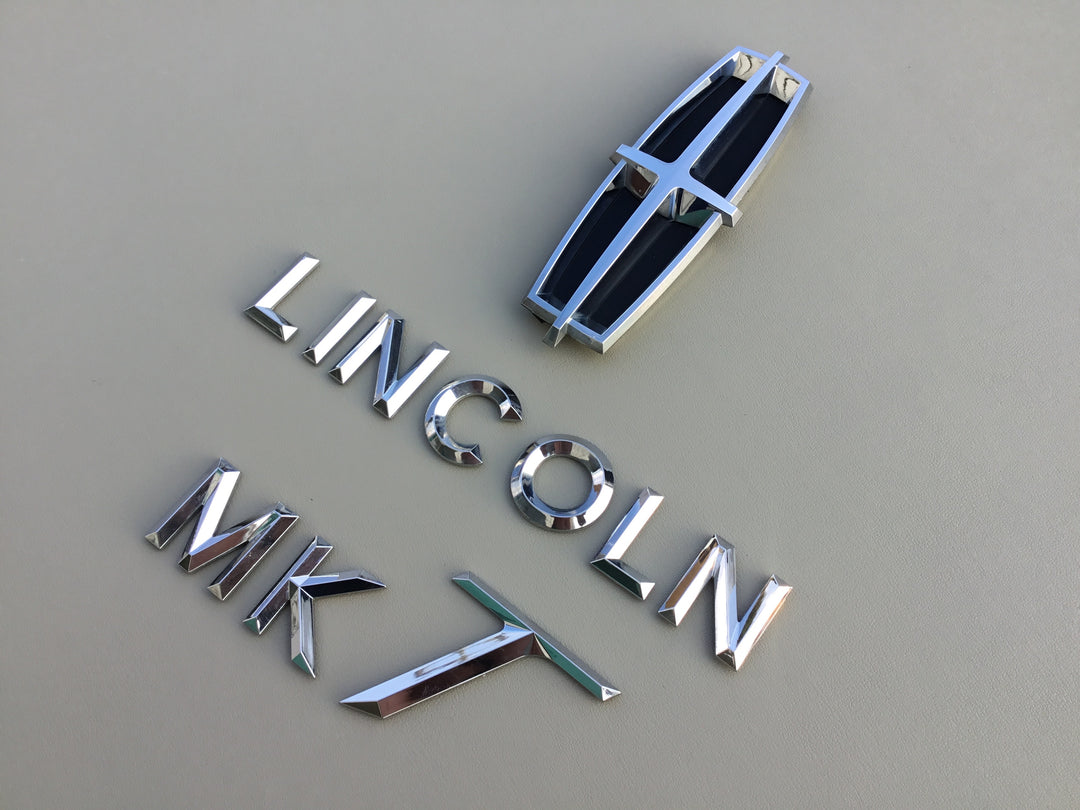 2010-2019 Lincoln MKT Tailgate Emblem Set