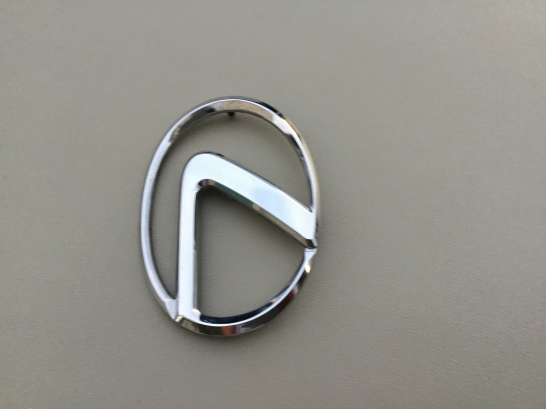 1992-2001 Lexus ES300 Hood Emblem