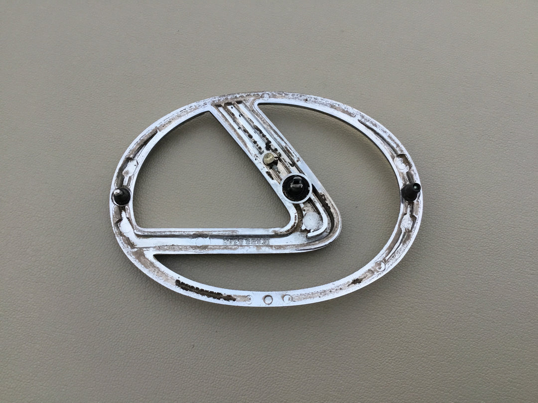 1992-2001 Lexus ES300 Hood Emblem