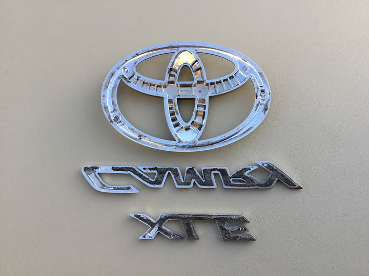 2007-2011 Toyota Camry XLE Trunk Emblem Set