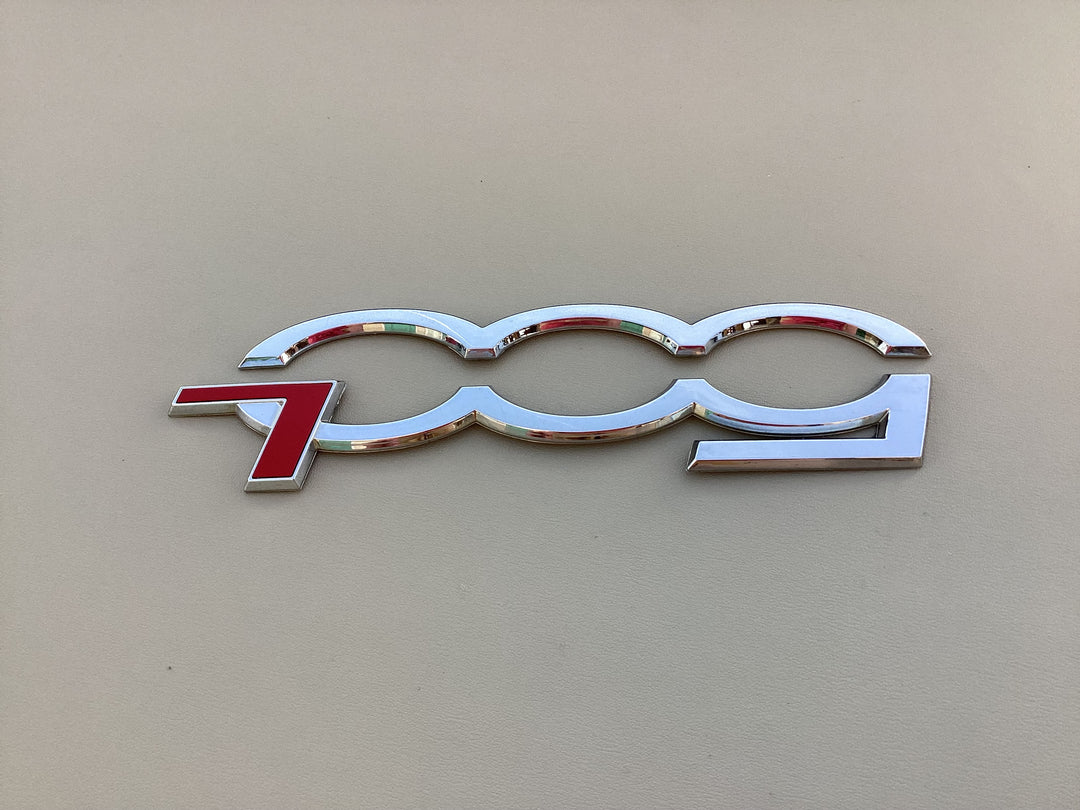 2014-2017 FIAT 500L Trunk Emblem