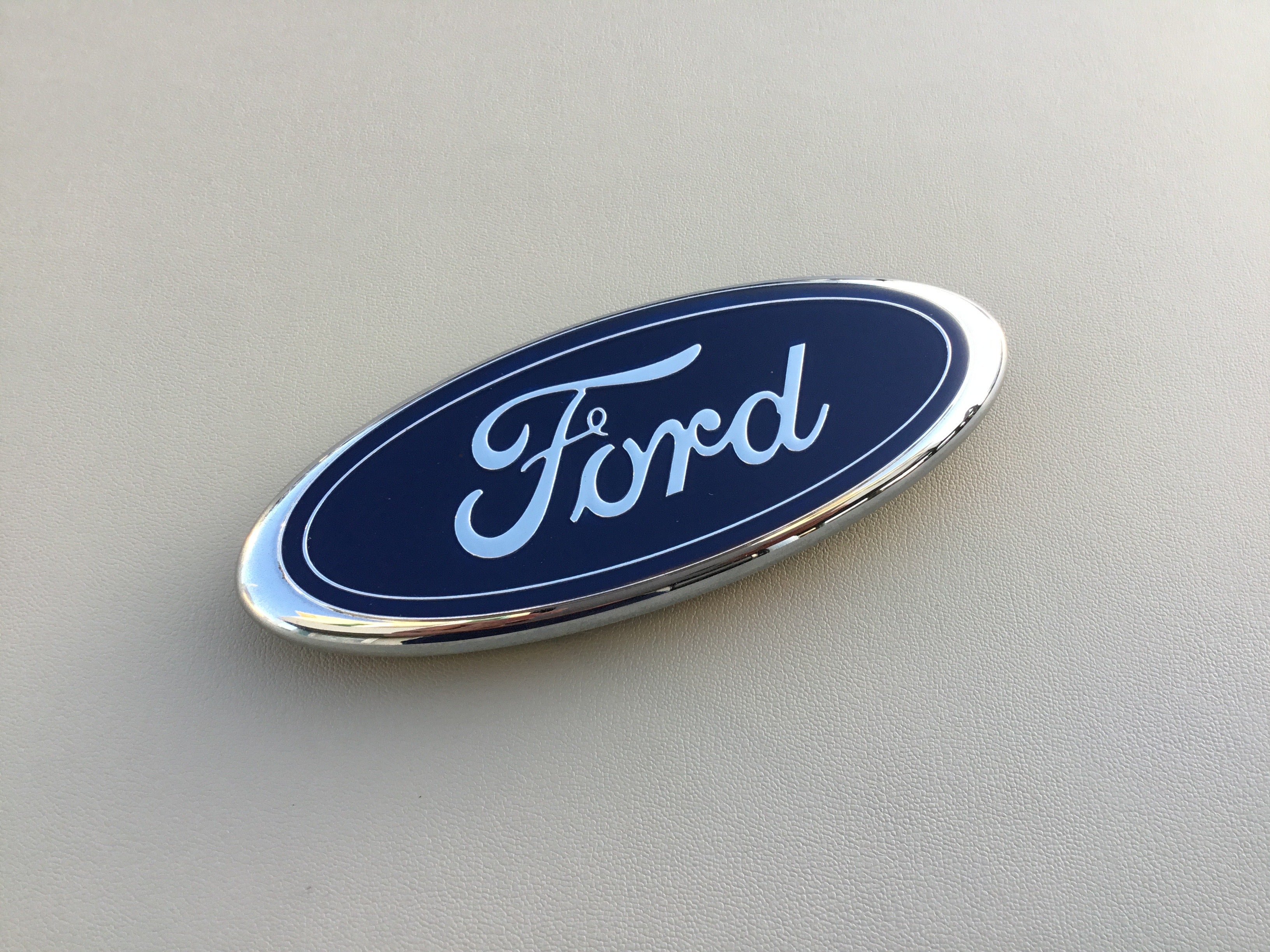 Excursion Emblem 2000-2005 Ford Excursion Blue Oval Tailgate Emblem