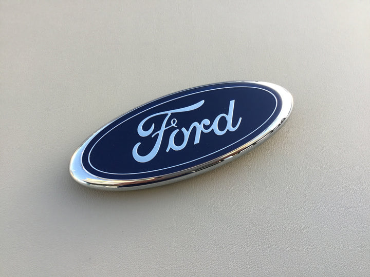 2000-2005 Ford Excursion Blue Oval Tailgate Emblem