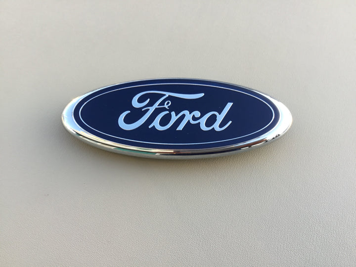 Excursion Emblem 2000-2005 Ford Excursion Blue Oval Tailgate Emblem