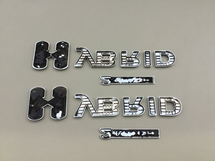 2007-2014 Chevrolet Tahoe GMC Yukon Hybrid 2 Mode Fender Emblem Set