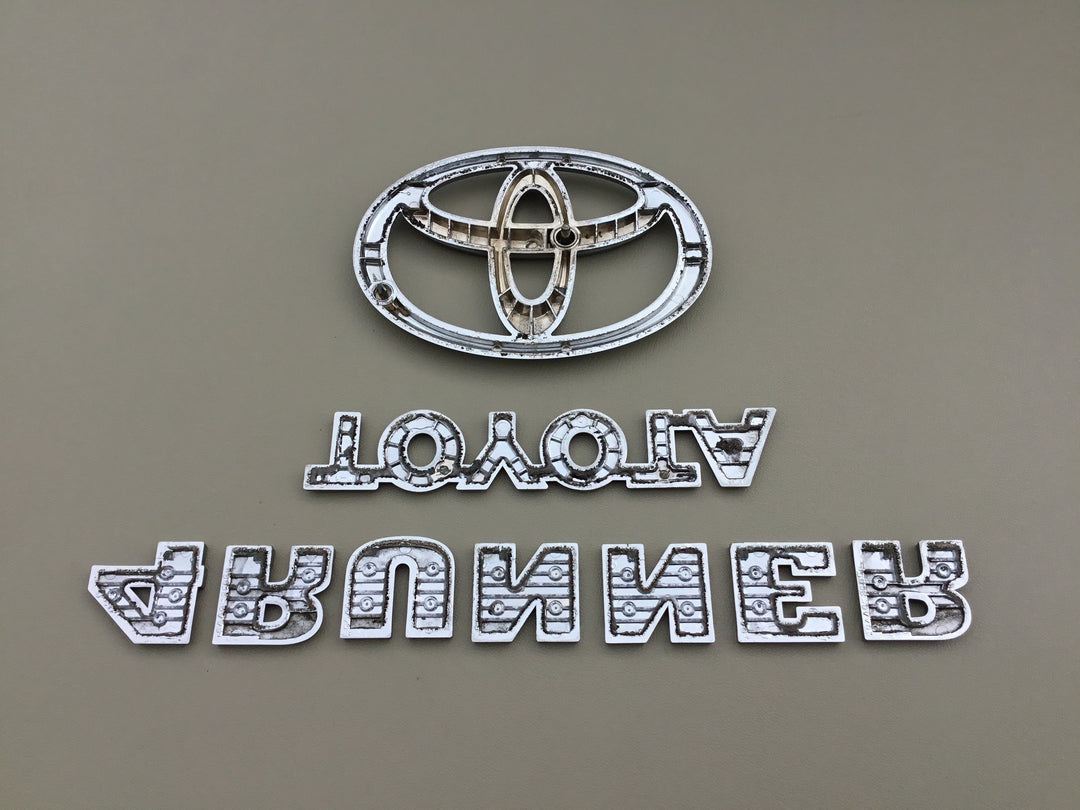 2003-2009 Toyota 4Runner Tailgate Emblem Set