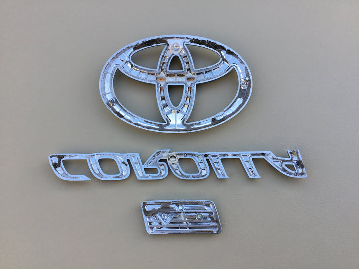 2009-2013 Toyota Corolla LE Trunk Emblem Set