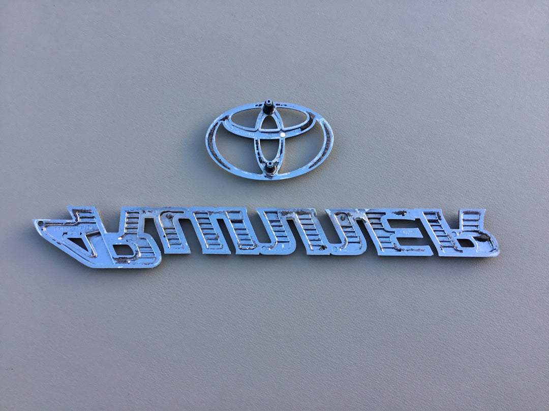 1996-2002 Toyota 4Runner Tailgate Emblem Set