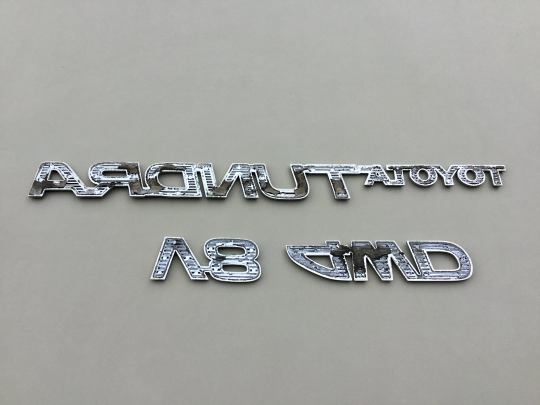 2000-2006 Toyota Tundra V8 4WD Tailgate Emblem Set