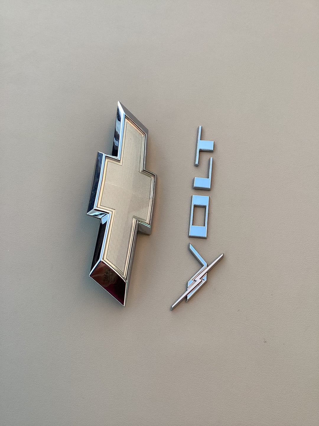 2011-2015 Chevrolet Volt Trunk Emblem Set