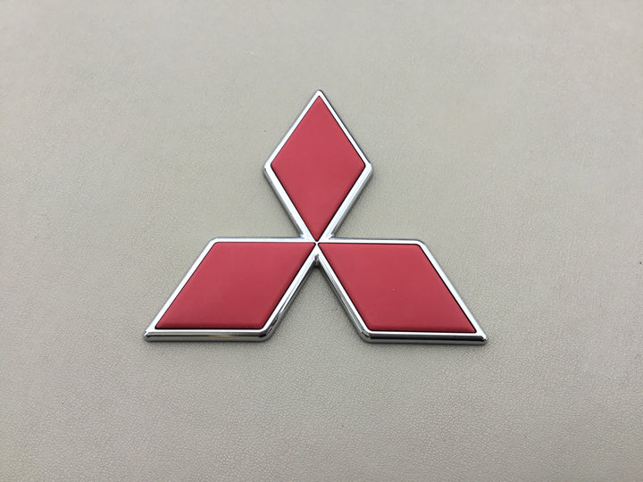 2000-2001 Mitsubishi Montero Sport Grille Emblem