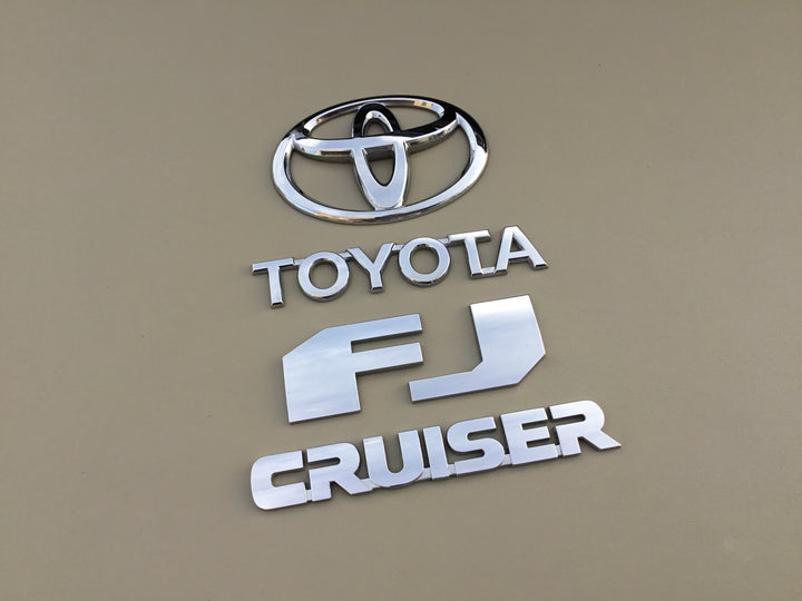 2007-2014 Toyota FJ Cruiser Tailgate Emblem Set