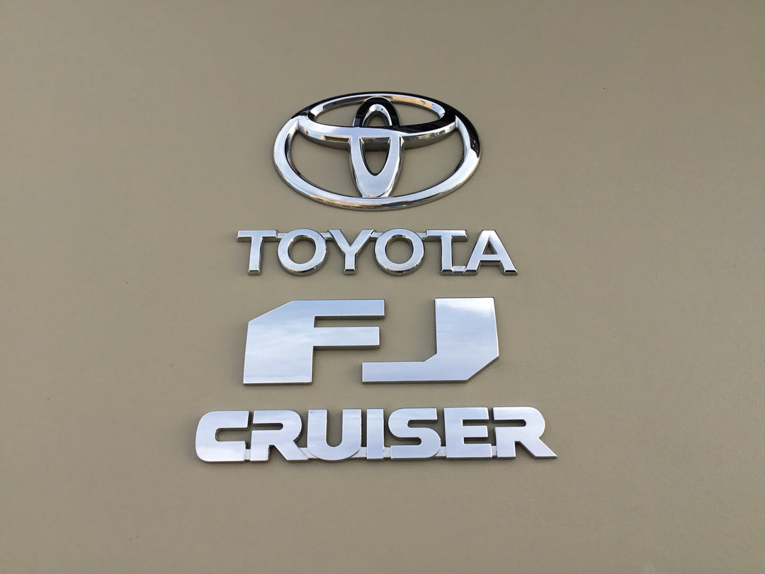 2007-2014 Toyota FJ Cruiser Tailgate Emblem Set