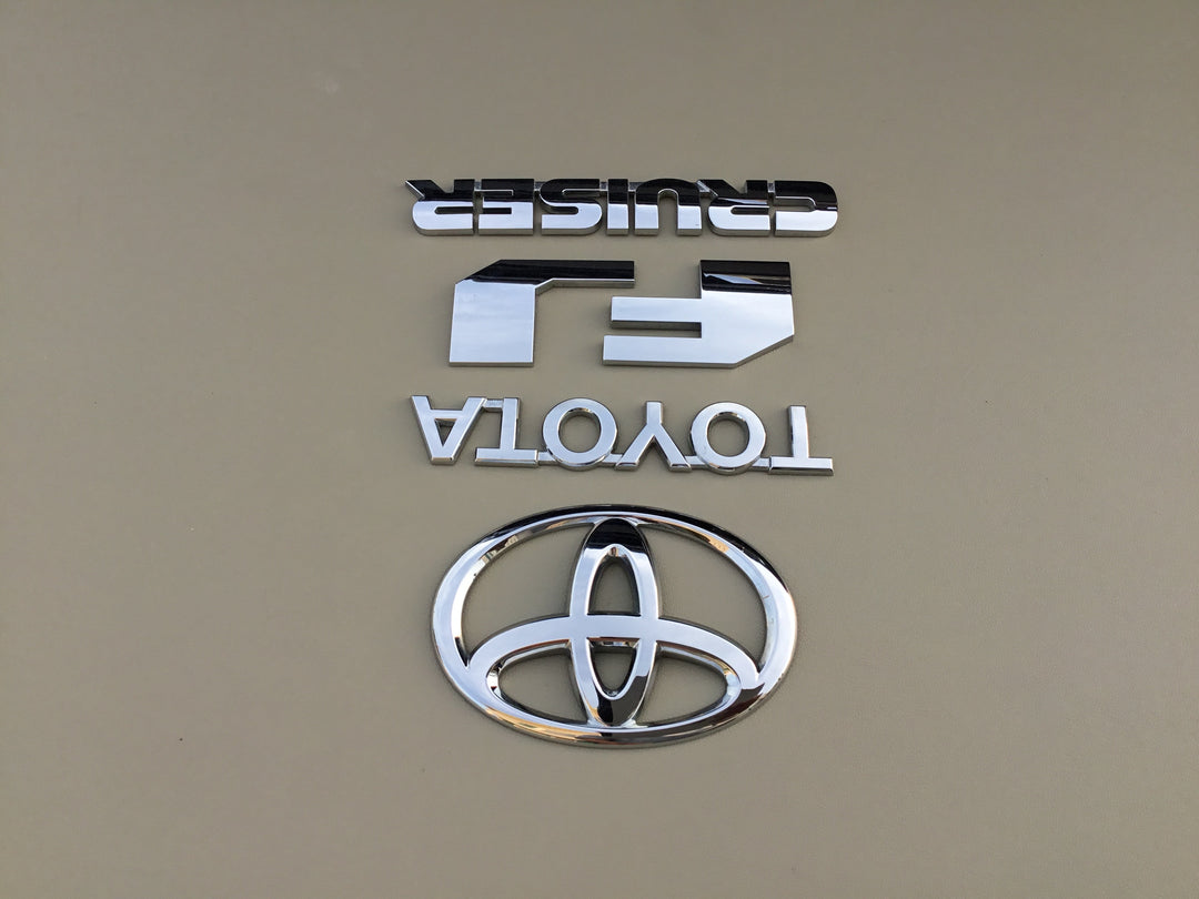 2007-2014 Toyota FJ Cruiser Tailgate Emblem Set