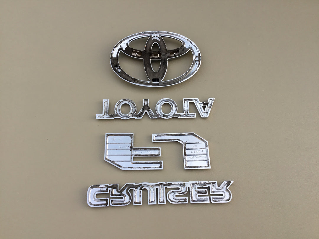 2007-2014 Toyota FJ Cruiser Tailgate Emblem Set