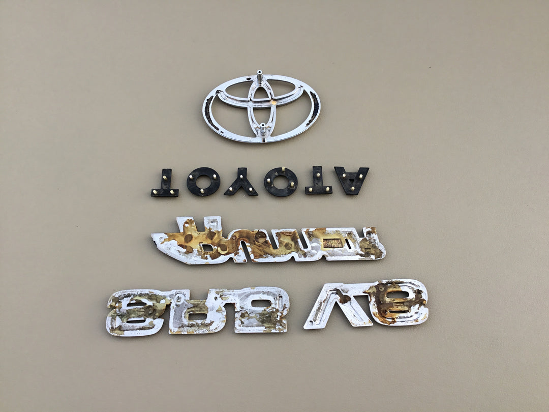 1990-1995 Toyota 4Runner SR5 V6 Tailgate Emblem Set